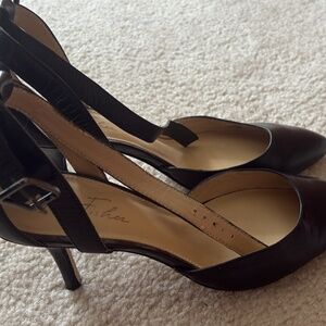 Marc Fischer size 10 black heel